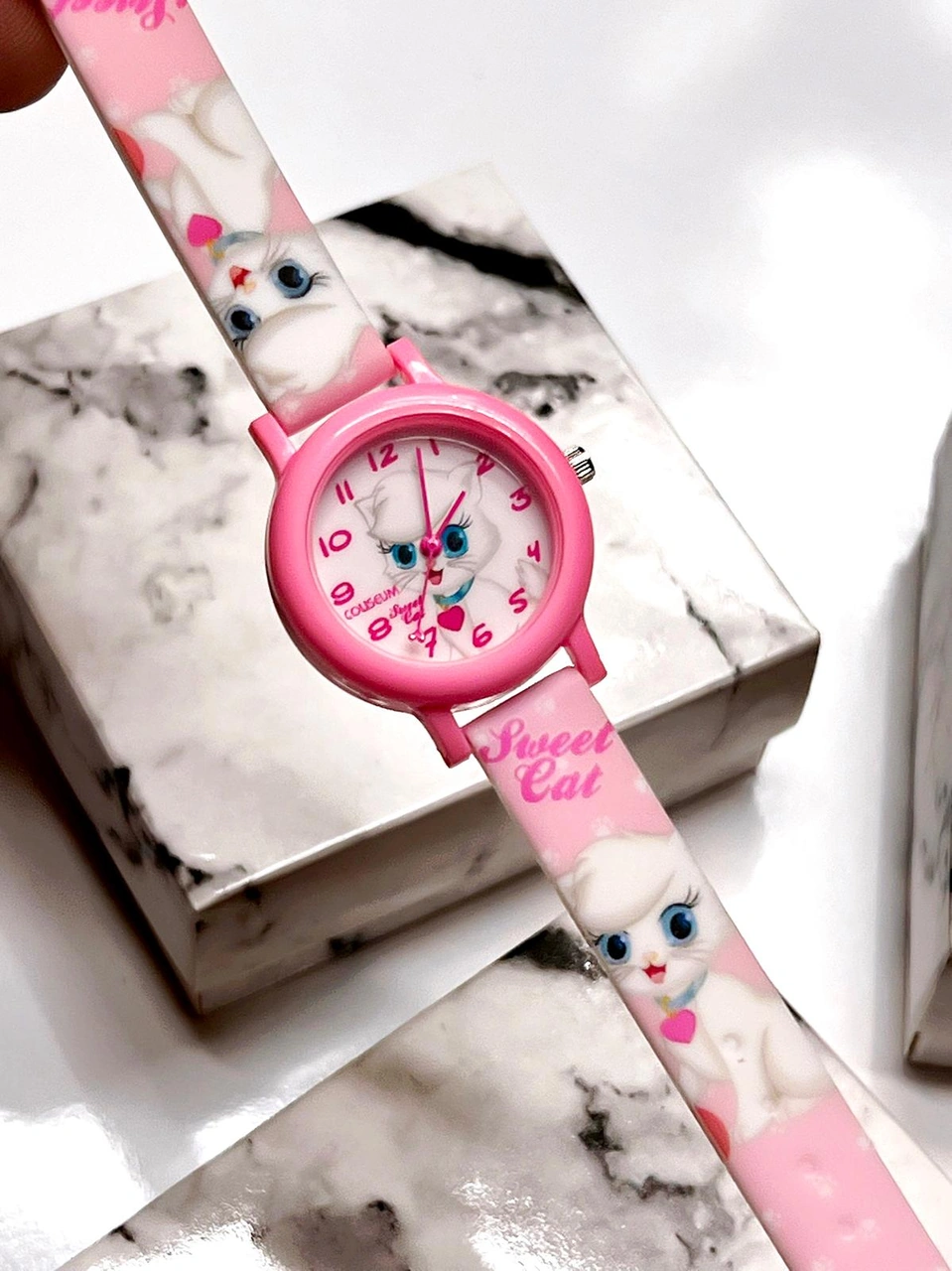 Coliseum Renkli Ve Figürlü Özel Kutulu Çocuk Kol Saati Ft.cls.ck12 Çok Renkli