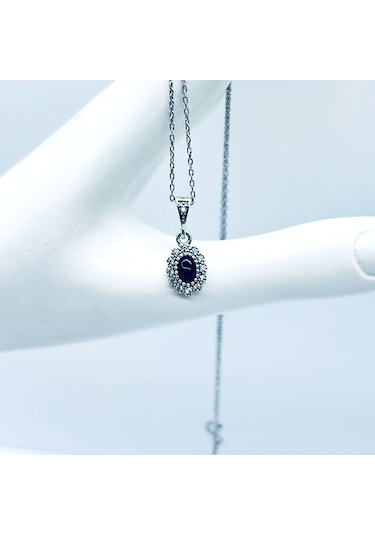 Oval Mini Boy Zirkon Ve Oltu Taşı İşçilikli 925 Ayar Gümüş Kolye Siyah
