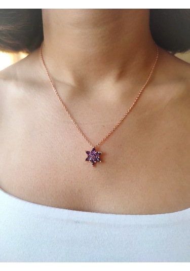 Ervanur Kadın Rose Gold Zincir Kaplama Zirkon Taşlı Mor Lotus Çiçeği Kolye Mor