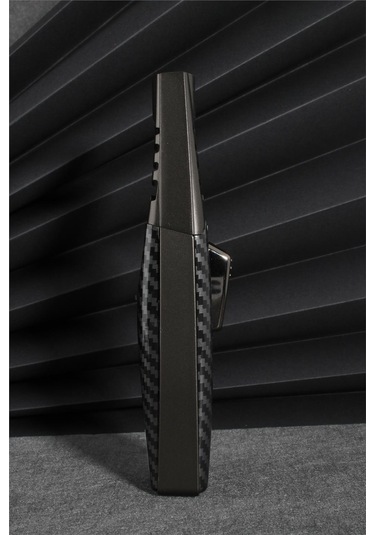 Silvio Monetti Siyah Renk Güçlü Karbon Desen Metal Başlık Pürmüz Gazlı Çakmak 24csm898mr01