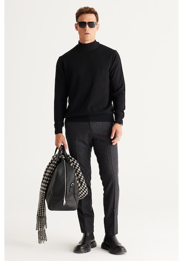 Altinyildiz Classics Erkek Siyah Standart Fit Normal Kesim Yarım Balıkçı Yaka Pamuklu Triko 4A4921100008SYHS Siyah