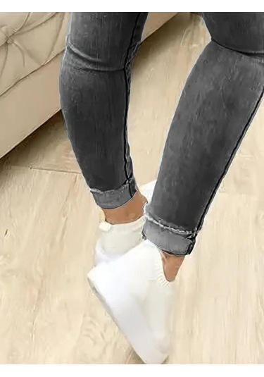 Leyla Sanat Sanata Yeni Bir Bakış Açısı Kadın Yüksek Bel Önden Düğmeli Jean Pantolon Siyah