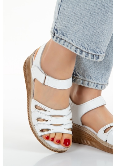 İç Dış Hakiki Deri Lazer Desenli Beyaz Kadın Sandalet Beyaz