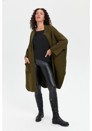 Kadın Dik Yaka Cebi Gül İşlemeli Fermuarlı Panço Haki Haki