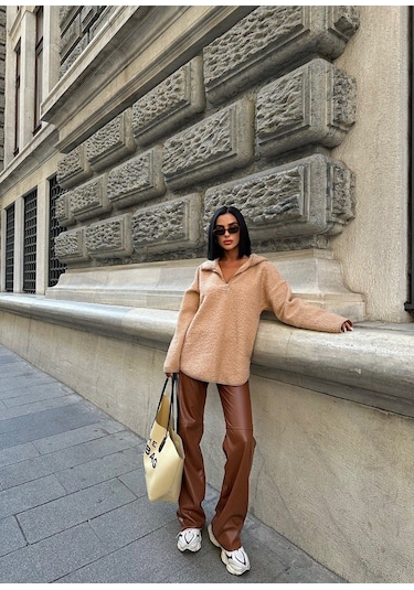 Oversize Fermuarlı Yaka Bej Roberta Suni Kürklü Sweatshirt Camel