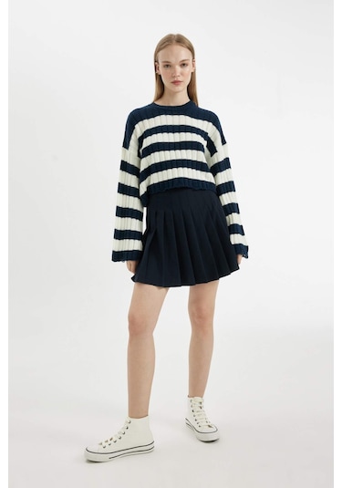 Defacto Regular Fit Çizgili Bisiklet Yaka Crop Triko Kazak A8152ax24wnnv135 Lacivert