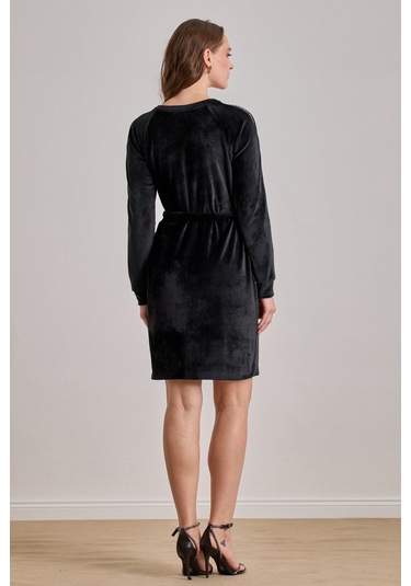 Diz Üstü Siyah Kadife Elbise Siyah