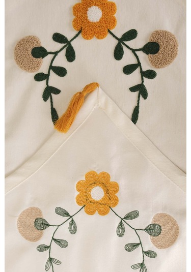 Sarı Papatya Punch İşlemeli Runner 35x140 Cm Çok Renkli