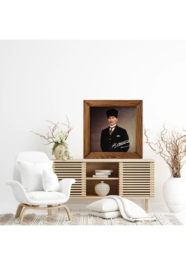 Ahşap Çerçeveli Atatürk Portresi Seramik Tablo 29x29cm Model 1