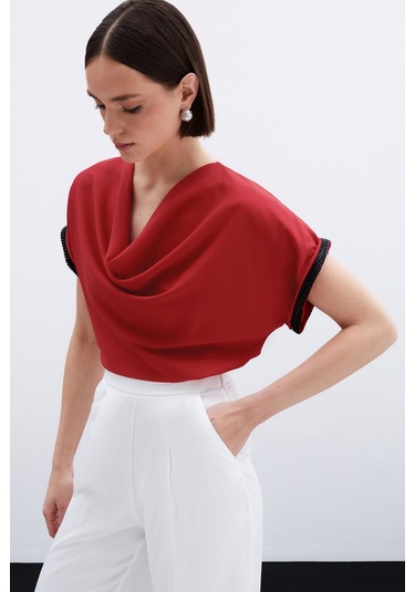 Sateen Kollar Taş Detaylı Salaş Bluz - Kırmızı-135980 Kırmızı