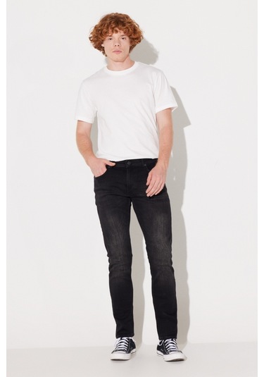 Lee Luke Slim Fit Dar Kesim Düşük Bel Dar Paça Siyah Erkek Esnek Jean Denim Kot Pantolon L719IZHL Siyah