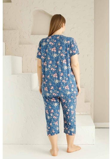 Anne Kalıp Tunik Büyük Beden Kapri-battal Beden Dantel Detay Kısa Kol Viskon Bermuda Pijama Takımı Mavi Anne Kalıp Tunik Büyük Beden Kapri-battal Beden Dantel Detay Kısa Kol Viskon Bermuda Pijama Takımı Mavi
