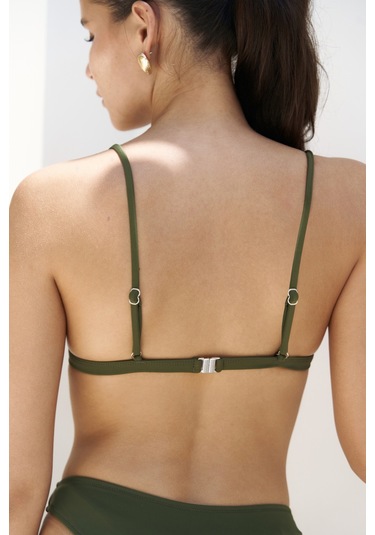 Mai Collection Mai Studios Co. Bintang Ayarlanabilir Üçgen Haki Bikini Üstü Haki