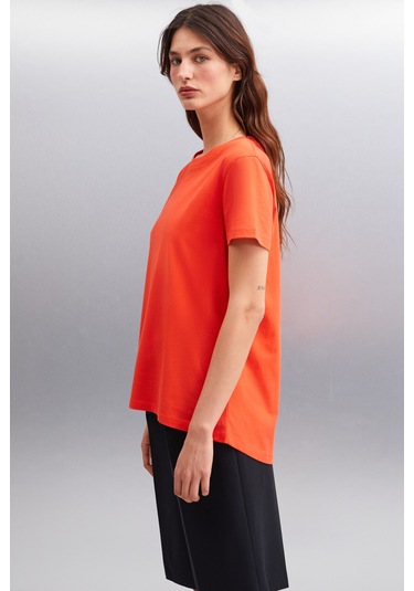 Samantha Kadın %100 Organik Pamuklu Comfort Fit Arkası Uzun Basic Örme Kırmızı T-shirt