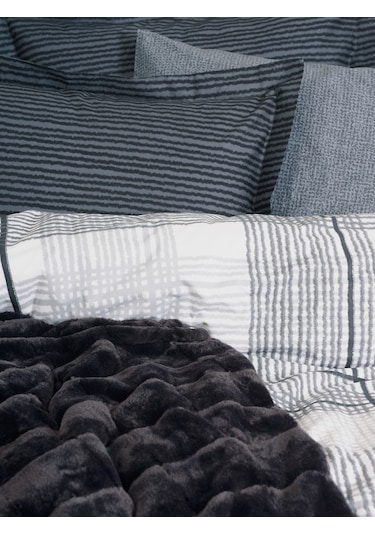 Cotton Box Çift Kişilik Trim Battaniyeli Nevresim Takımı Smooth Siyah