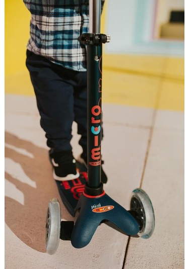 Micro Mini Deluxe Navy Blue Işıklı (LED) Scooter MMD118