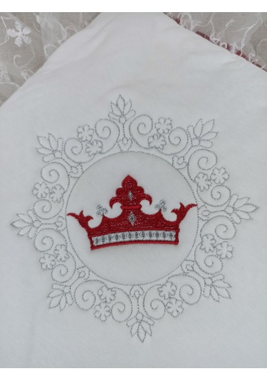 Yenidoğan Saray Kadife Taç Nakışlı İnci Fiyonklu Dantel Duvak Trilüks Kundak Bebek Battaniye