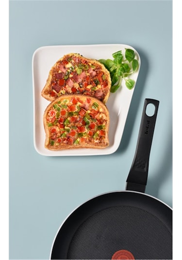 Tefal Titanyum 1x Simplecook Difüzyon Tabanlı Siyah Tava - 24 CM