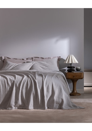 Madame Coco Feolette Çift Kişilik Yatak Örtüsü - Gri Gri