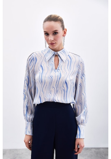 Sateen Kol Aksesuarlı Desenli Bluz - Mavi-135916 Mavi