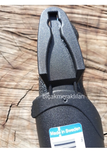 Morakniv 711 İsveç Kamp Bıçak Karbon Çelik Siyah