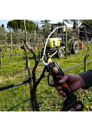 Worx WG330E 20V 2.0 Ah Li-İon Tek Akülü Profesyonel Kömürsüz Dal Budama Makası