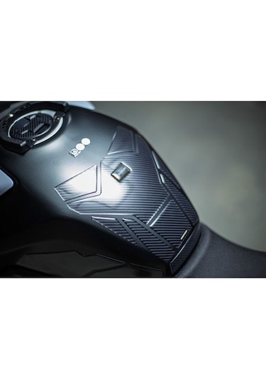 Suzuki Gsx 8s 2023-2025 Uyumlu 6d Karbon Tank Pad Seti Gc100