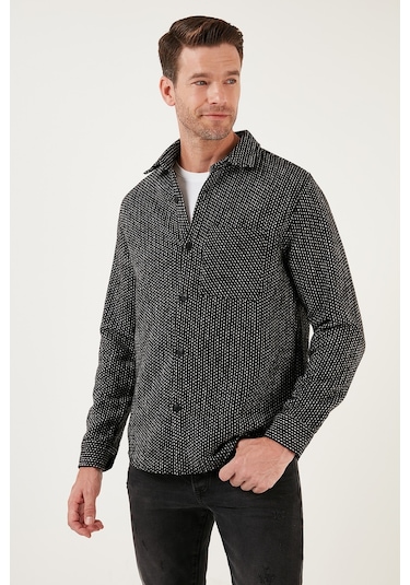 Buratti Desenli Cepli Regular Fit Uzun Kollu Kışlık Erkek Gömlek Cf24W127187 Siyah Buratti Desenli Cepli Regular Fit Uzun Kollu Kışlık Erkek Gömlek Cf24W127187 Siyah