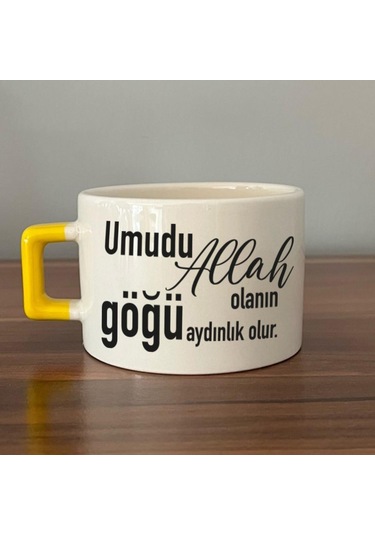 Umudu Allah Olanın Göğü Aydınlık Olur Baskılı Sarı Kulplu C Fincan