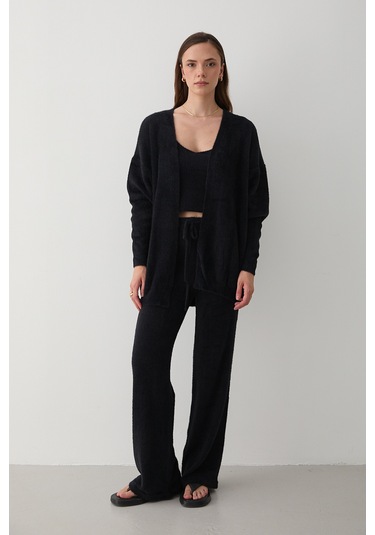 Siyah Yumoş Üçlü Takım Siyah