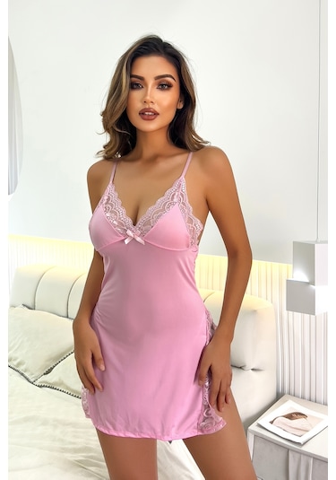 Merry See Dantelli Yanlardan Derin Yırtmaçlı Gecelik Pembe