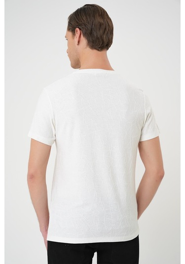 Comfort Fit Bisiklet Yaka Kabartma Desenli Casual Ekru Tişört Ts 899 Ekru