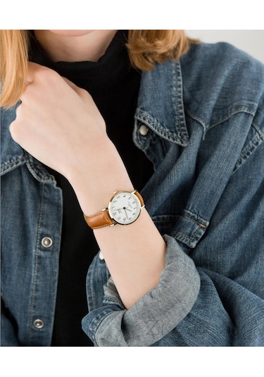 Q&Q QZ03J104Y Kadın Kol Saati