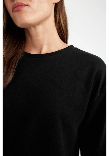 Defacto Regular Fit Bisiklet Yaka Selanik Kumaş Basic Düz Uzun Kollu Tişört D0359AX24AUBK81 Siyah Defacto Regular Fit Bisiklet Yaka Selanik Kumaş Basic Düz Uzun Kollu Tişört D0359AX24AUBK81 Siyah