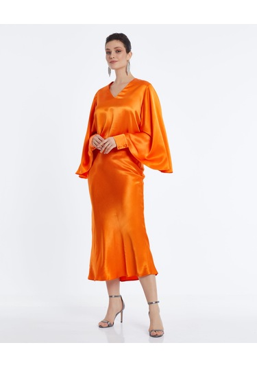 Kadın Saten Görünümlü Bluz Geniş Kol Detaylı Ve Zarif Tasarım Orange
