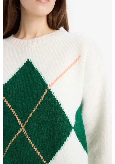 DeFacto Oversize Geniş Kalıp Baklava Dilimli Bisiklet Yaka Triko Kazak F1233AX25SPGN943 Yeşil DeFacto Oversize Geniş Kalıp Baklava Dilimli Bisiklet Yaka Triko Kazak F1233AX25SPGN943 Yeşil