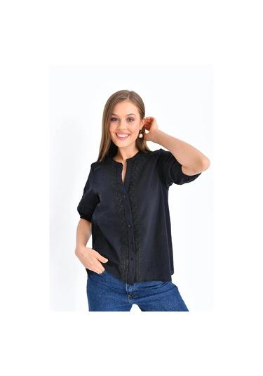 Kadın V Yaka Balon Kol Nakışlı Düğme Detay Dokuma Bluz Siyah