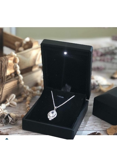 Özer Kutu Işıklı Kolye Kutusu Siyah