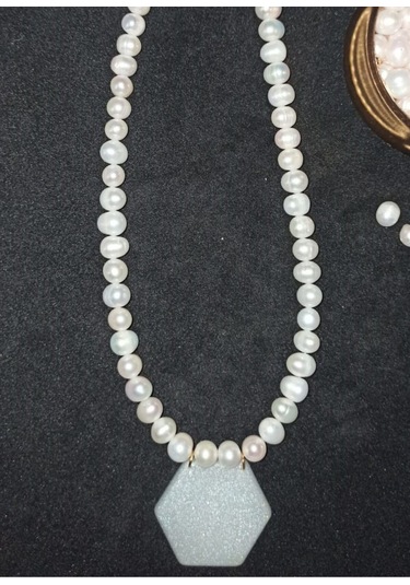 24k Altın Kaplama Sedefli Petek Akrilik Detay Gerçek İnci Kolye B