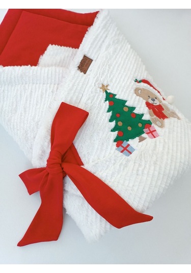 Kışlık Bebek Battaniyesi & Kundağı - Çam Ağacı & Ayıcık Işlemeli Hastane Çıkışı - Yeni Yıla Özel Kırmızı
