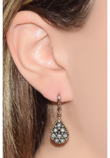 Damla Model Elmas Küpe