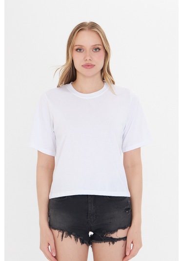 Kadın Siyah Yuvarlak Yaka Regular Fit Normal Kesim T-shirt Tişört Beyaz