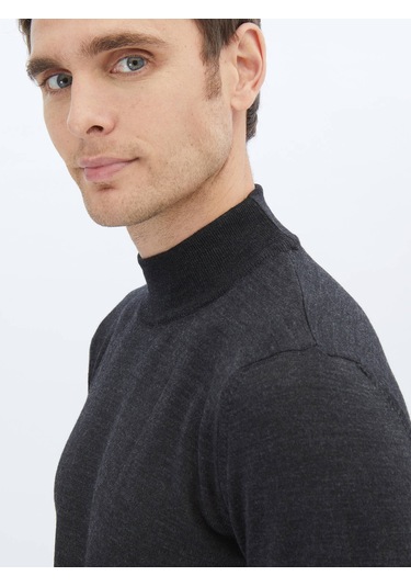 Kip Antrasit Yarım Balıkçı Yaka Düz Örgü Yün Karışımlı Triko Çok Renkli