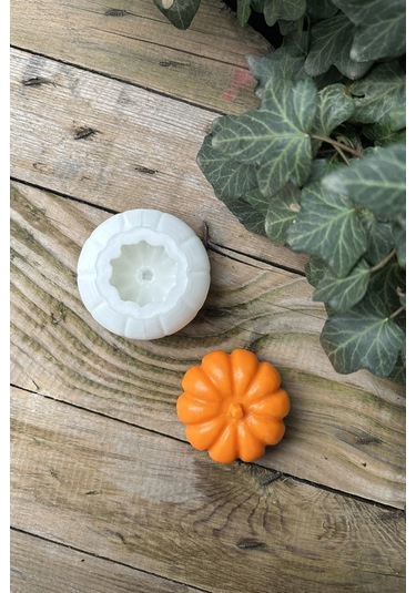 Munchkin Küçük Boy Mum Kalıbı (Silikon)