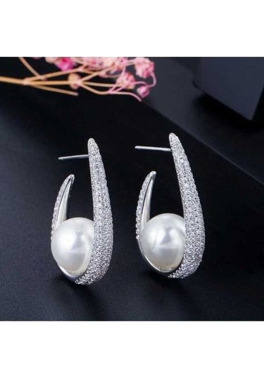 Novahub Altın Rengi Beyaz Kübik Zirkonya U Şekli Küpe Beyaz Kadın Küpe Beyaz