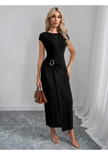 Kadın Yarım Ay Kollu Yuvarlak Yaka Önünde Toka Detaylı Modal Maxi Elbise Siyah