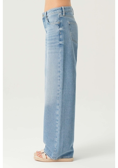 Weslie Açık Mavi Normal Bel Patı Düğmeli Wideleg Jean Pantolon C 4530-207 Açık Mavi
