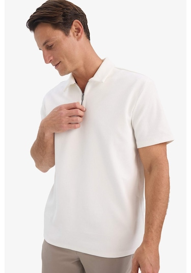 DeFacto Regular Fit Polo Yaka Yarım Fermuarlı Kısa Kollu Pilise Beyaz Tişört B7355AX25SPWT32