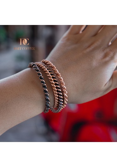 El Yapımı Şık Tasarım Kalın Dövülmüş Saf Bakır Bilezik Bakır Takı Bilekliği Işıklı Kutulu 4 Lü Set Bakır