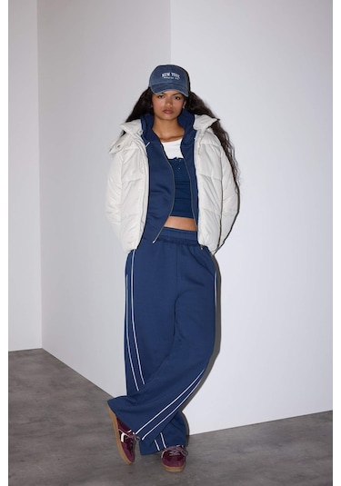 Defacto Rüzgar Geçirmez Regular Fit Kapüşonlu Mont F2819ax25wner238 Ekru-er238